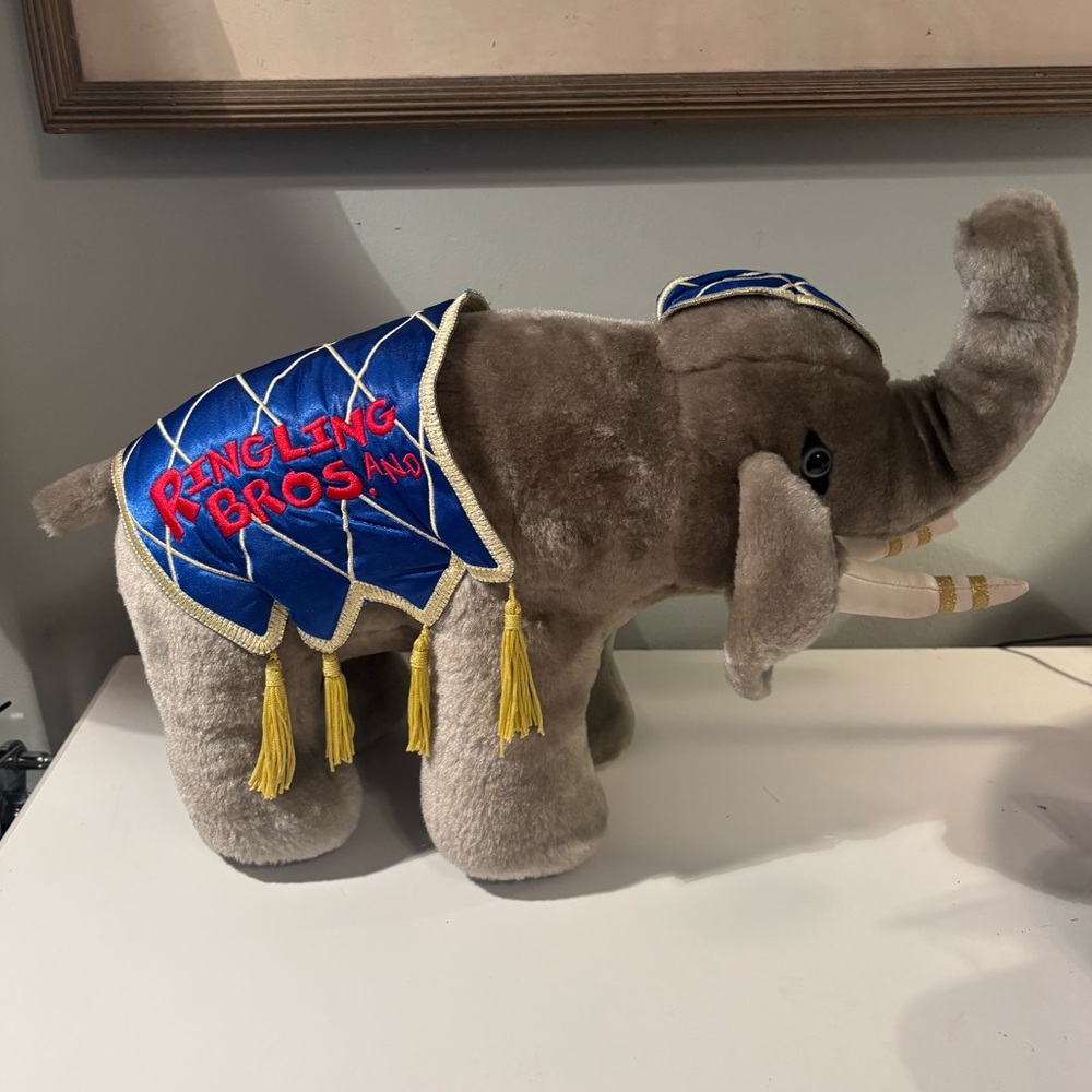 Ringling Brothers Barnum & Bailey Circus  Plush Stuffed Elephant Souvenir